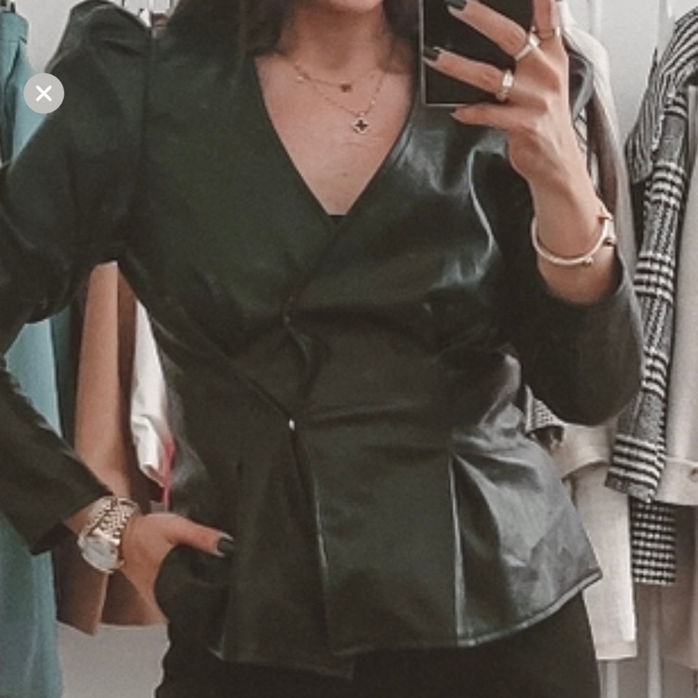Trendy Boutique Black Leather Jacket